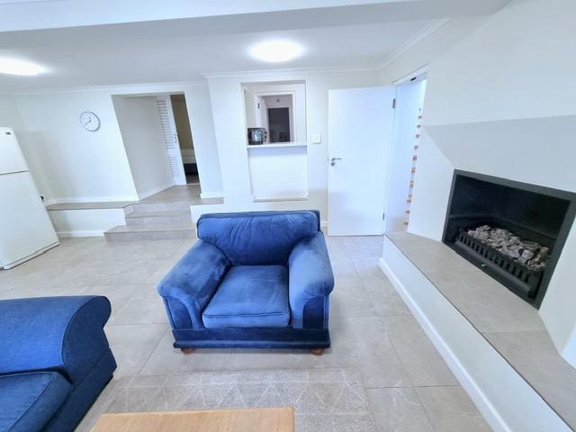 To Let 1 Bedroom Property for Rent in Camps Bay Western Cape